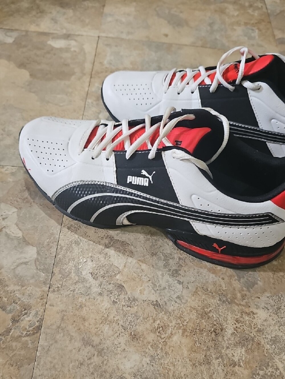 Puma Men’s White Black Red Athletic Shoes - Picture 7 of 10